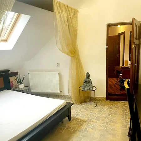 Cozy Loft Near Old Center * Bucharest