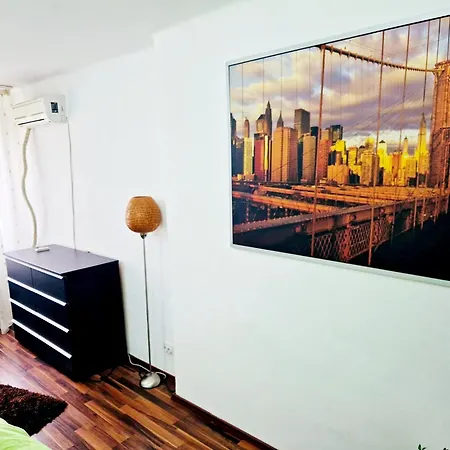 Cozy Loft Near Old Center *