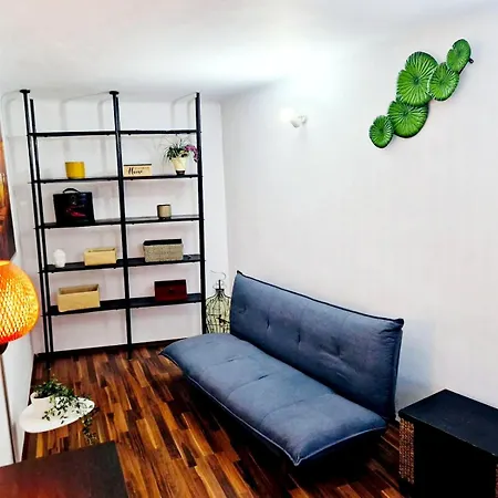 Apartman Cozy Loft Near Old Center